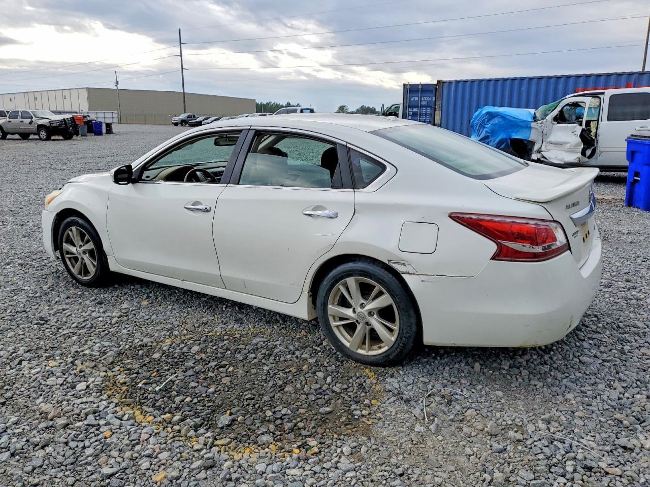 2013 NISSAN ALTIMA