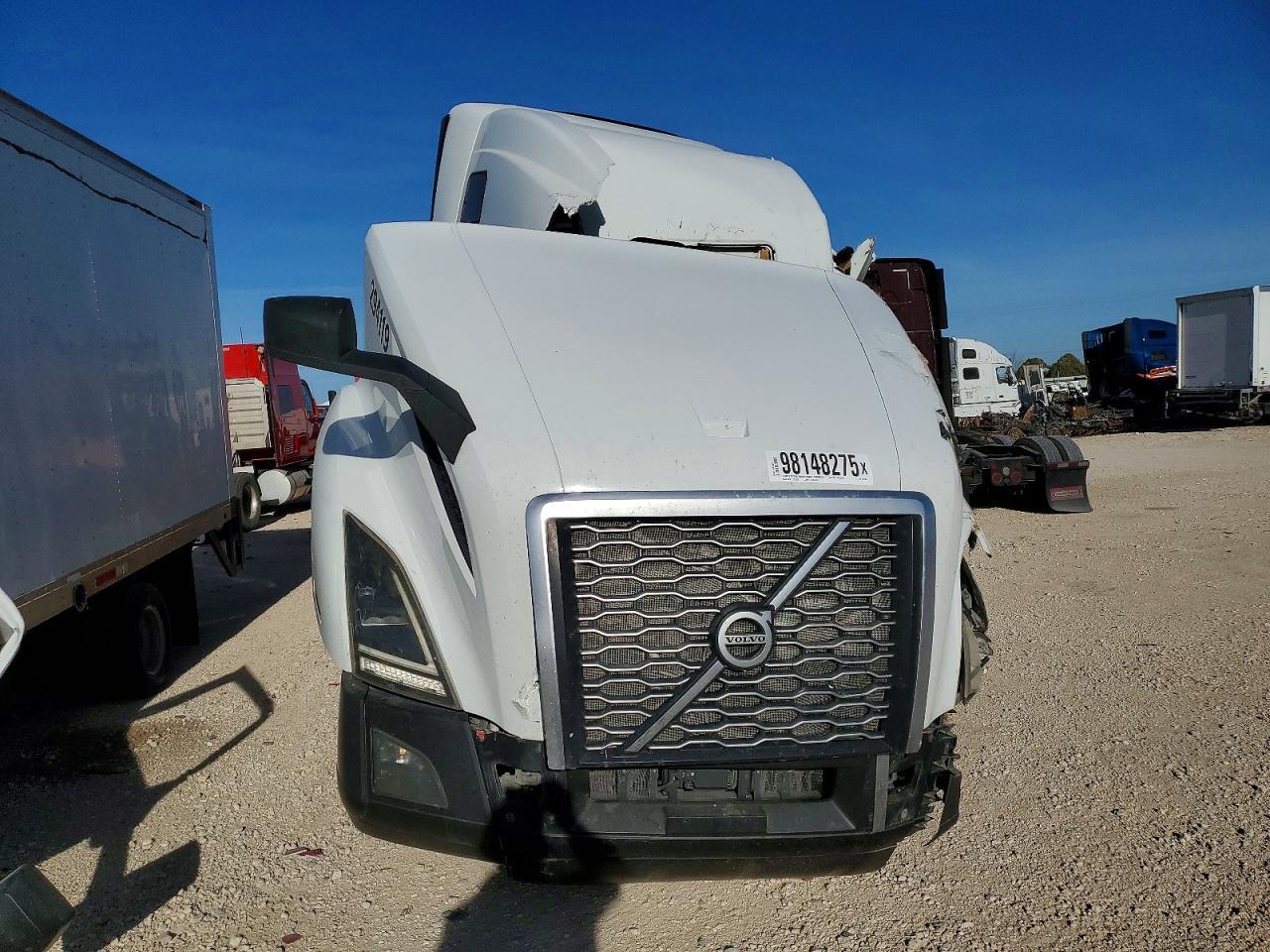 2020 VOLVO VNL
