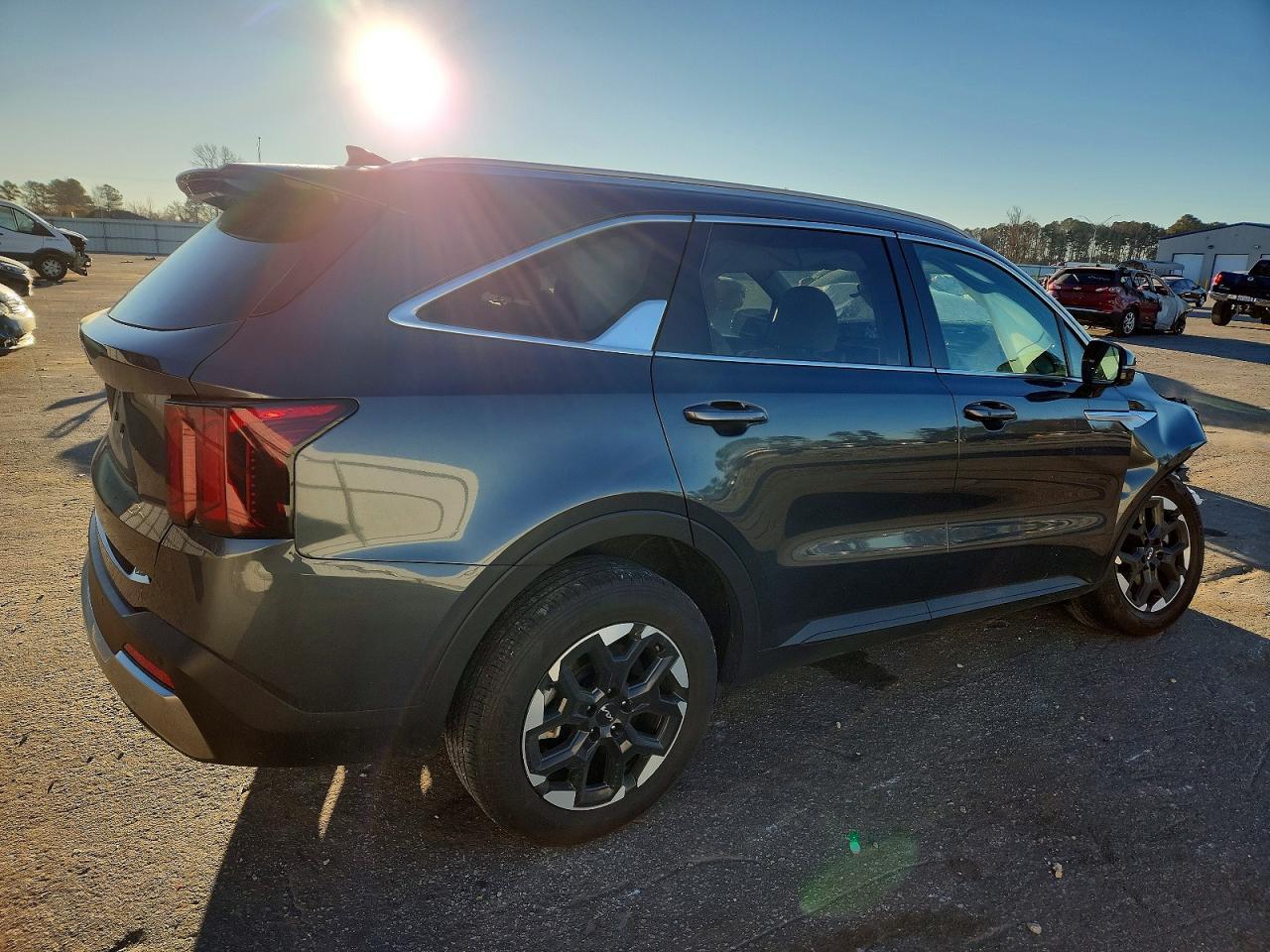2025 KIA SORENTO