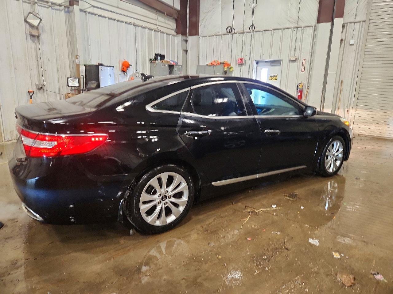2012 HYUNDAI Azera