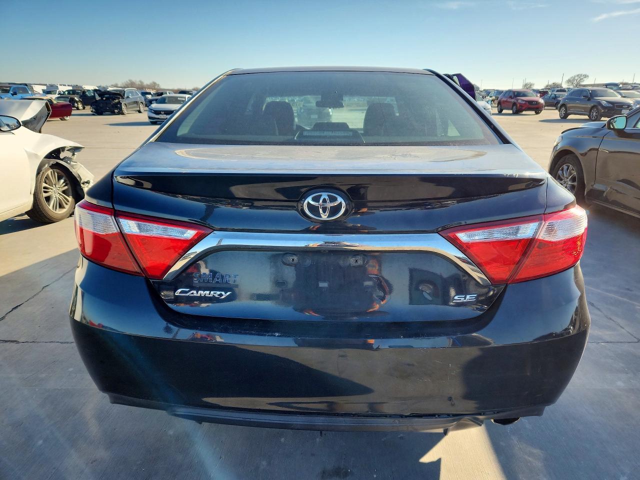 2017 TOYOTA CAMRY