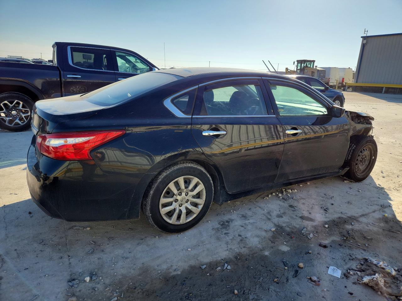 2017 NISSAN ALTIMA