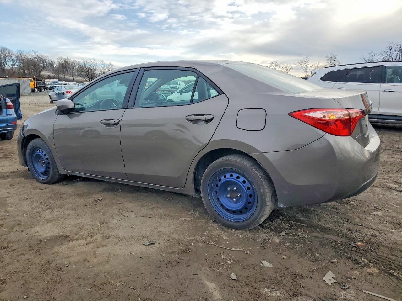 2018 TOYOTA COROLLA