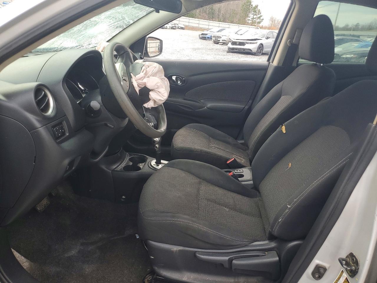 2016 NISSAN VERSA