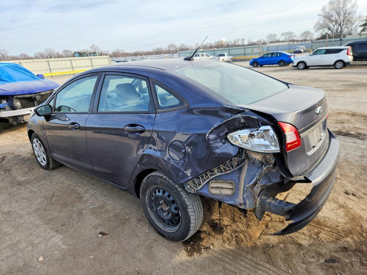 2013 FORD Fiesta
