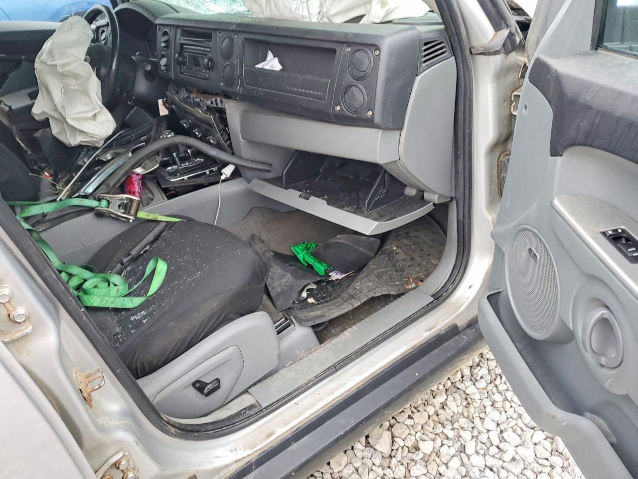 2007 JEEP Commander