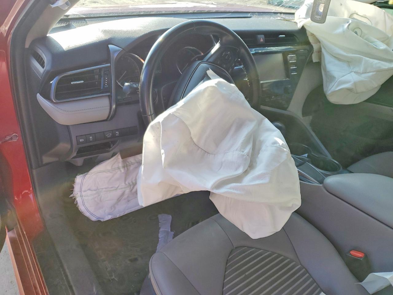 2019 TOYOTA CAMRY