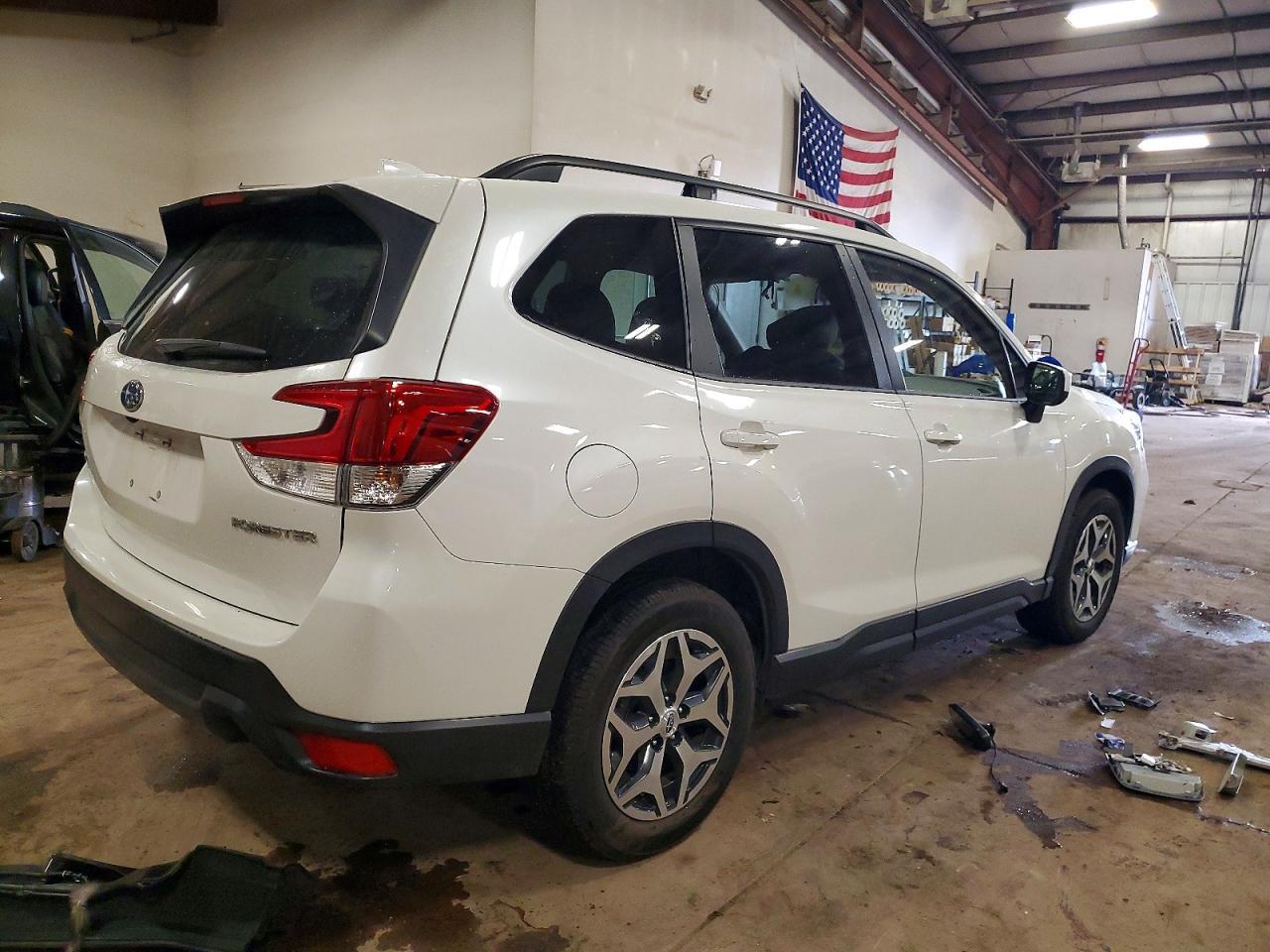 2020 SUBARU FORESTER