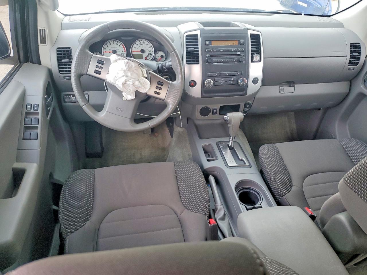 2012 NISSAN Frontier