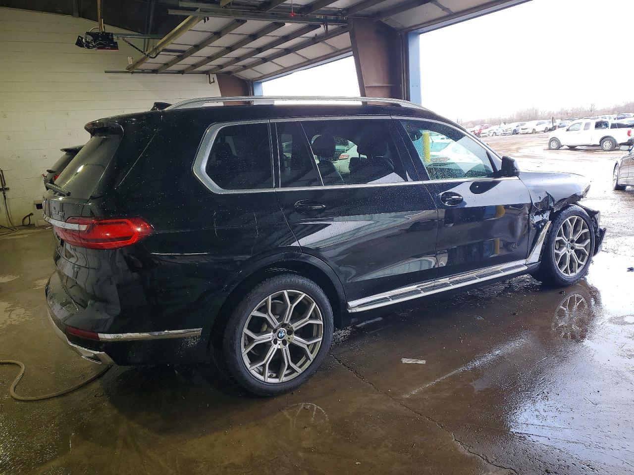 2020 BMW X7