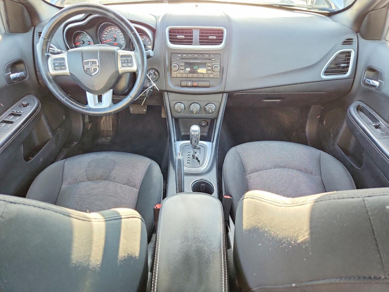 2014 DODGE Avenger