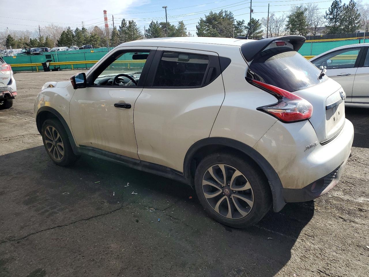 2015 NISSAN Juke
