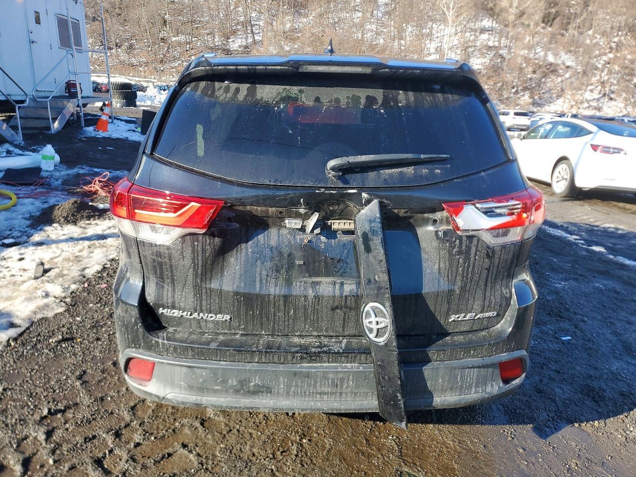 2019 TOYOTA HIGHLANDER