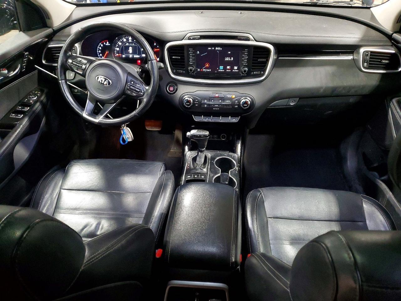 2016 KIA SORENTO