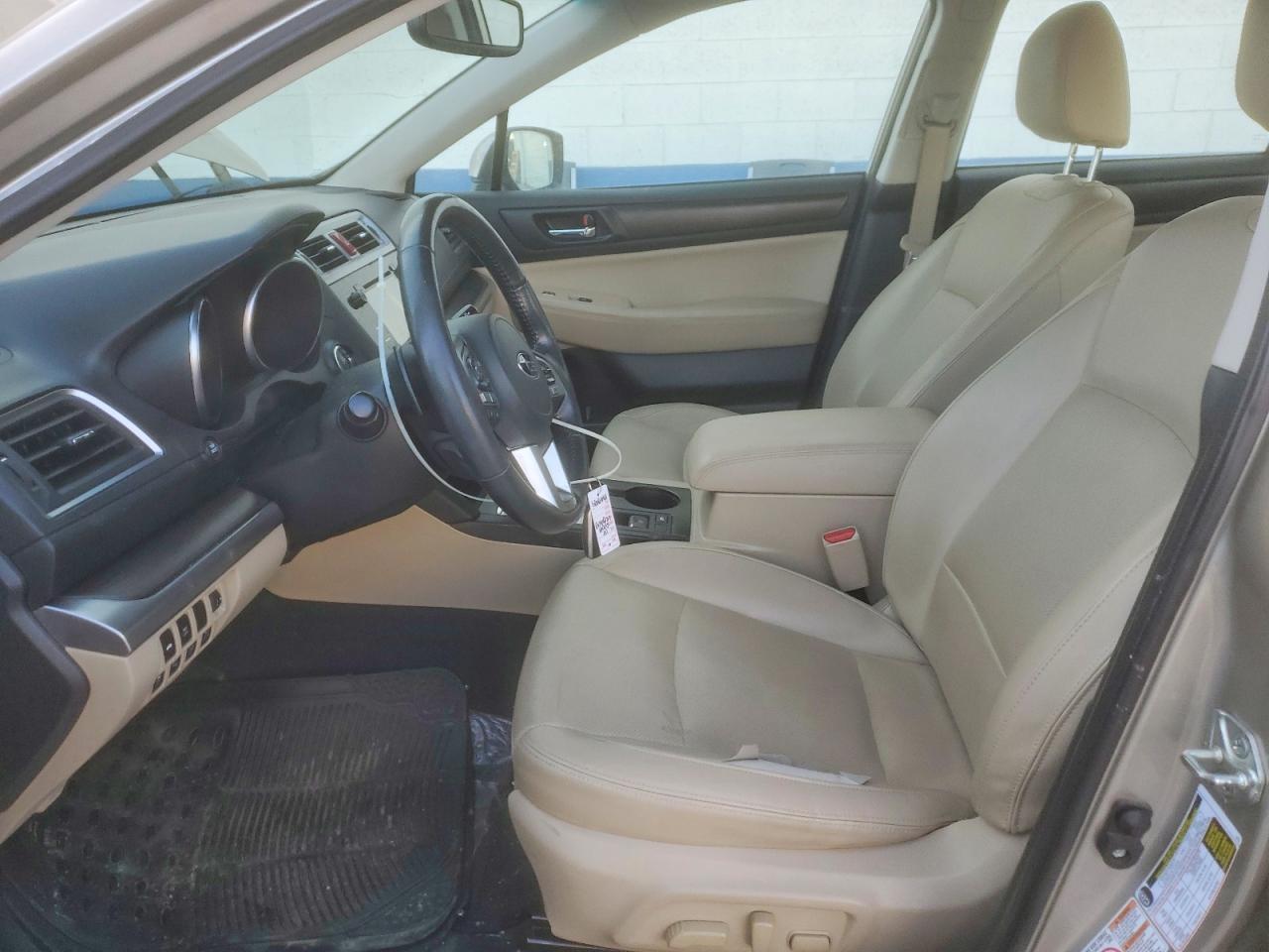 2016 SUBARU Legacy