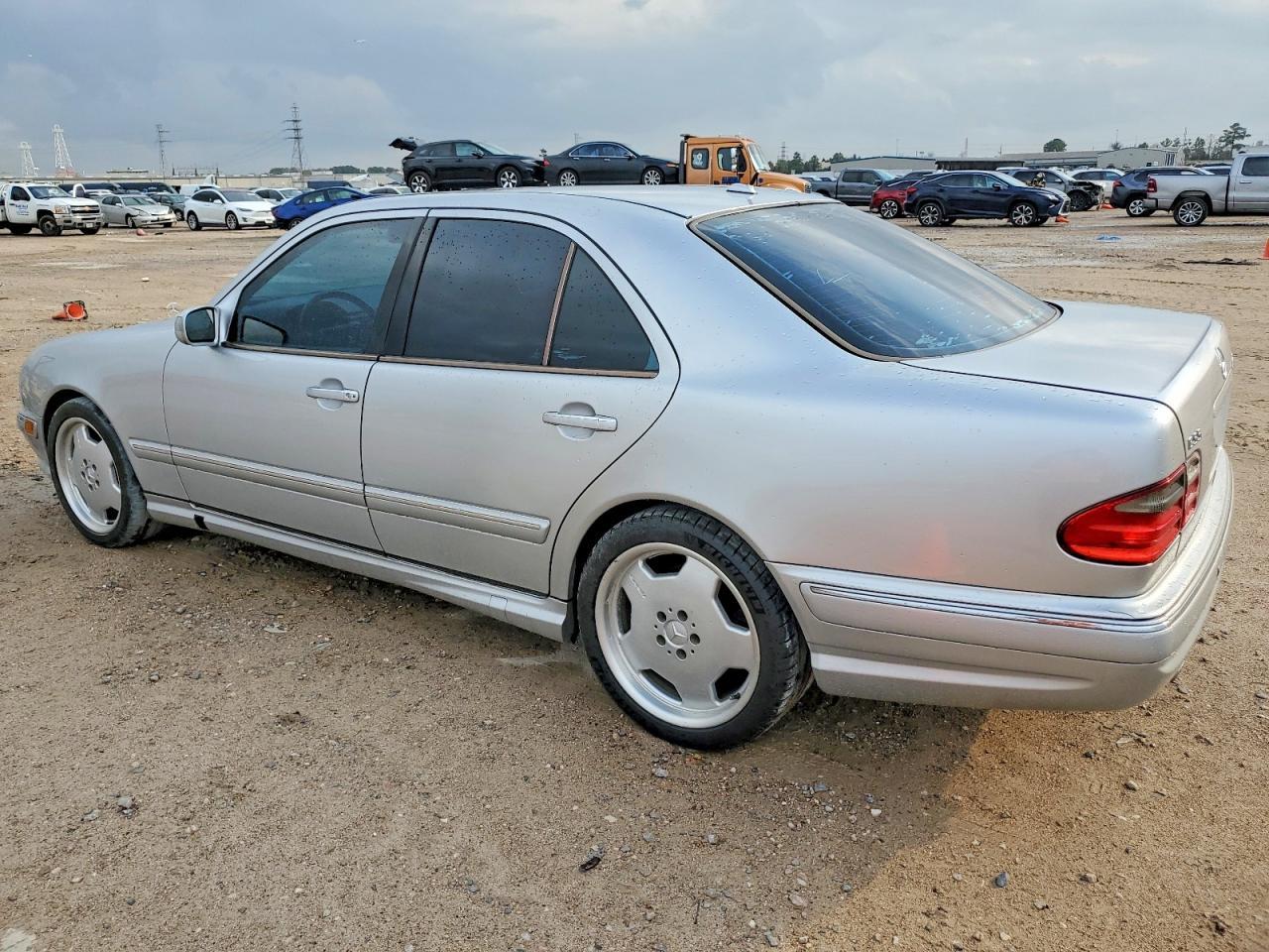 2001 MERCEDES-BENZ E-Class
