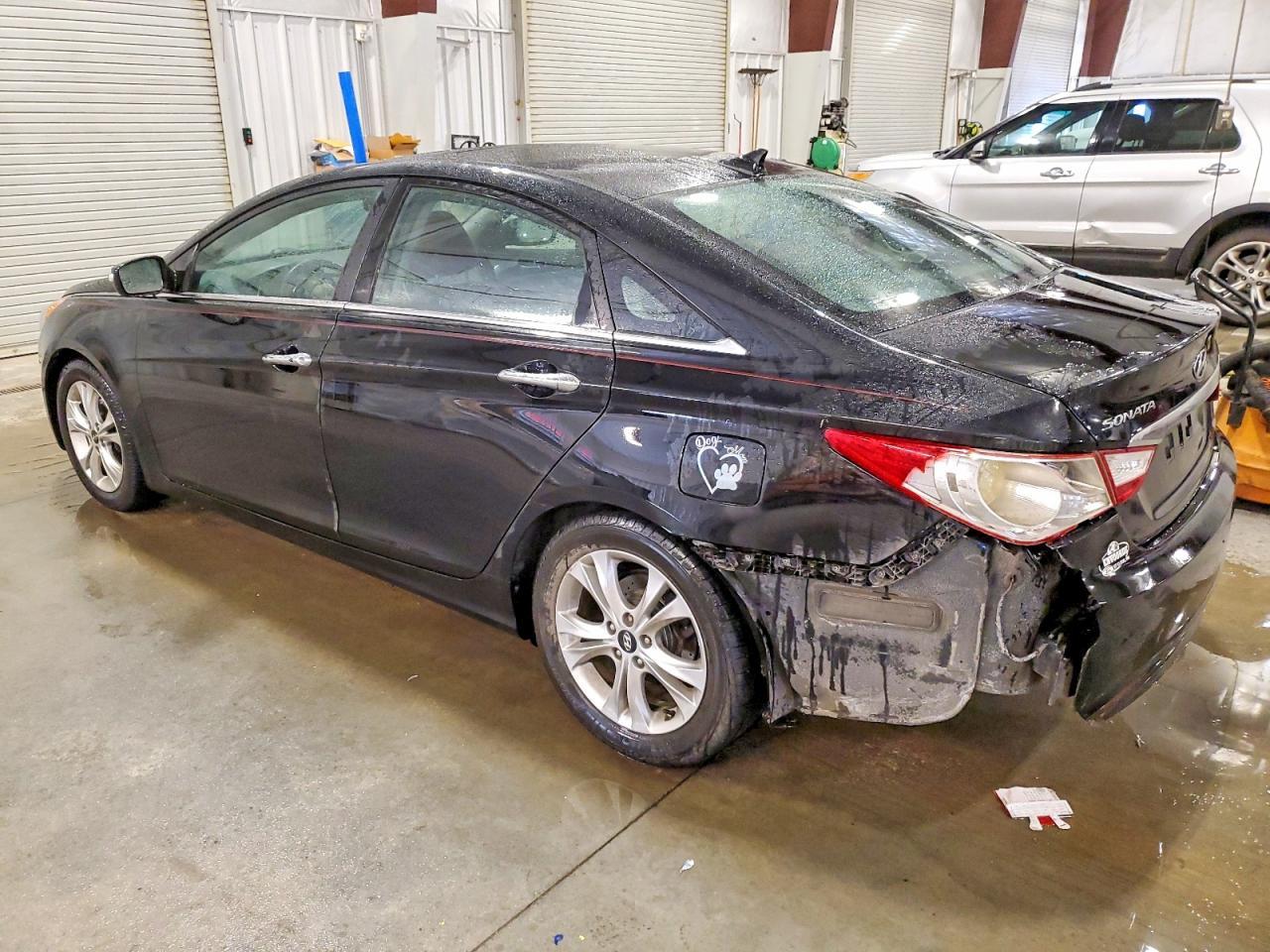 2011 HYUNDAI SONATA