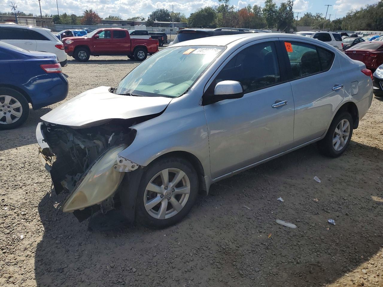 2012 NISSAN VERSA