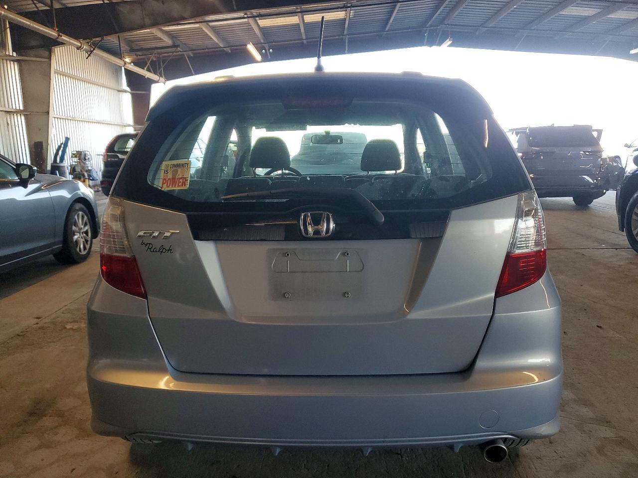 2010 HONDA FIT