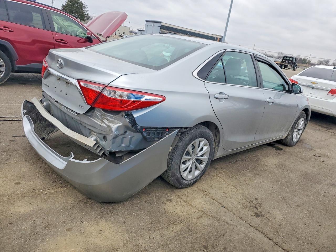 2015 TOYOTA CAMRY