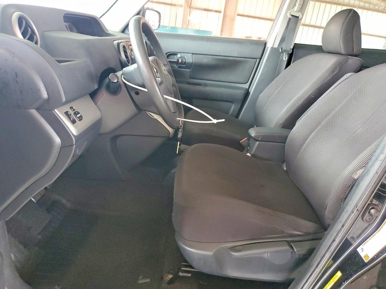2009 TOYOTA SCION