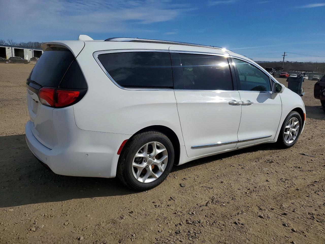 2020 CHRYSLER Pacifica