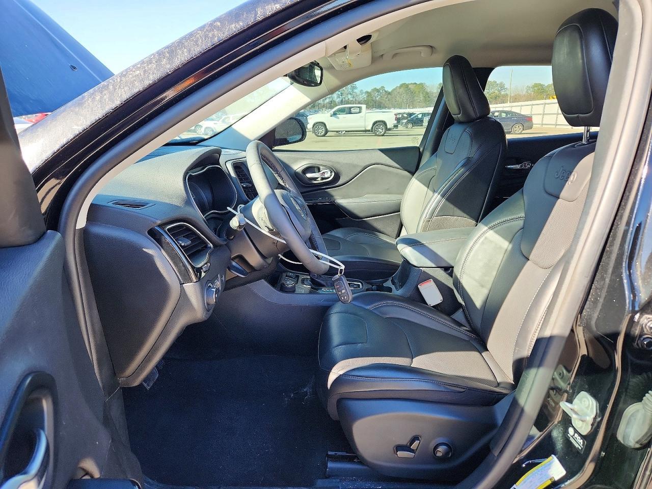 2023 JEEP CHEROKEE