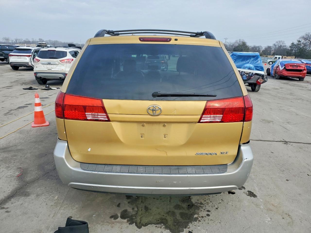 2005 TOYOTA SIENNA