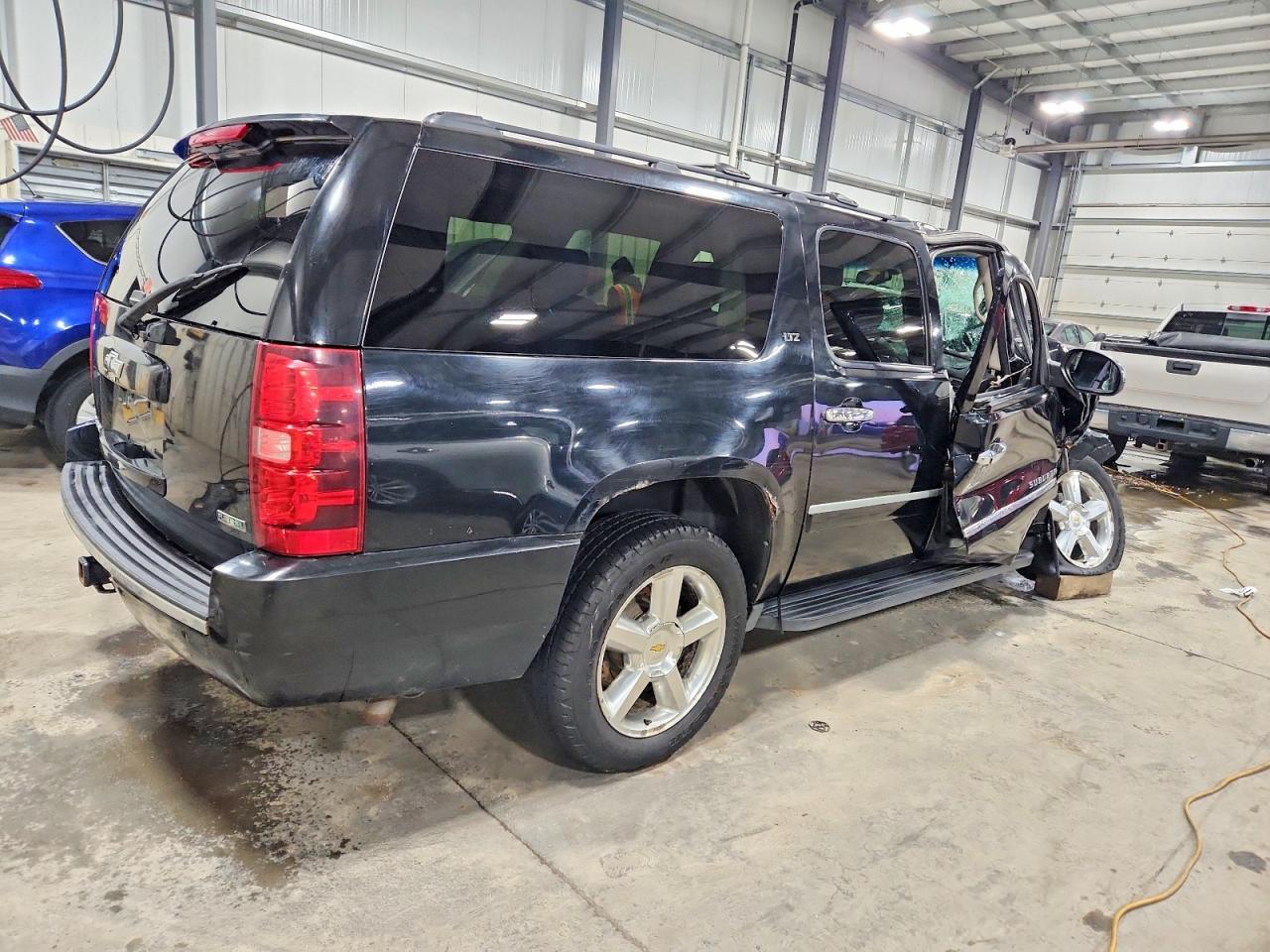 2011 CHEVROLET Suburban