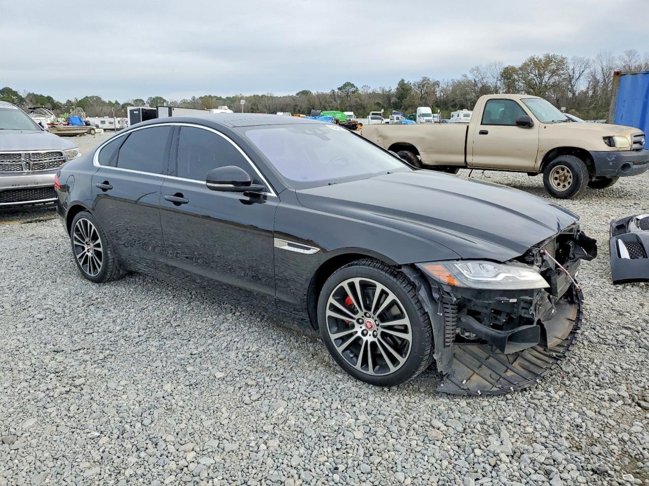 2016 JAGUAR XF