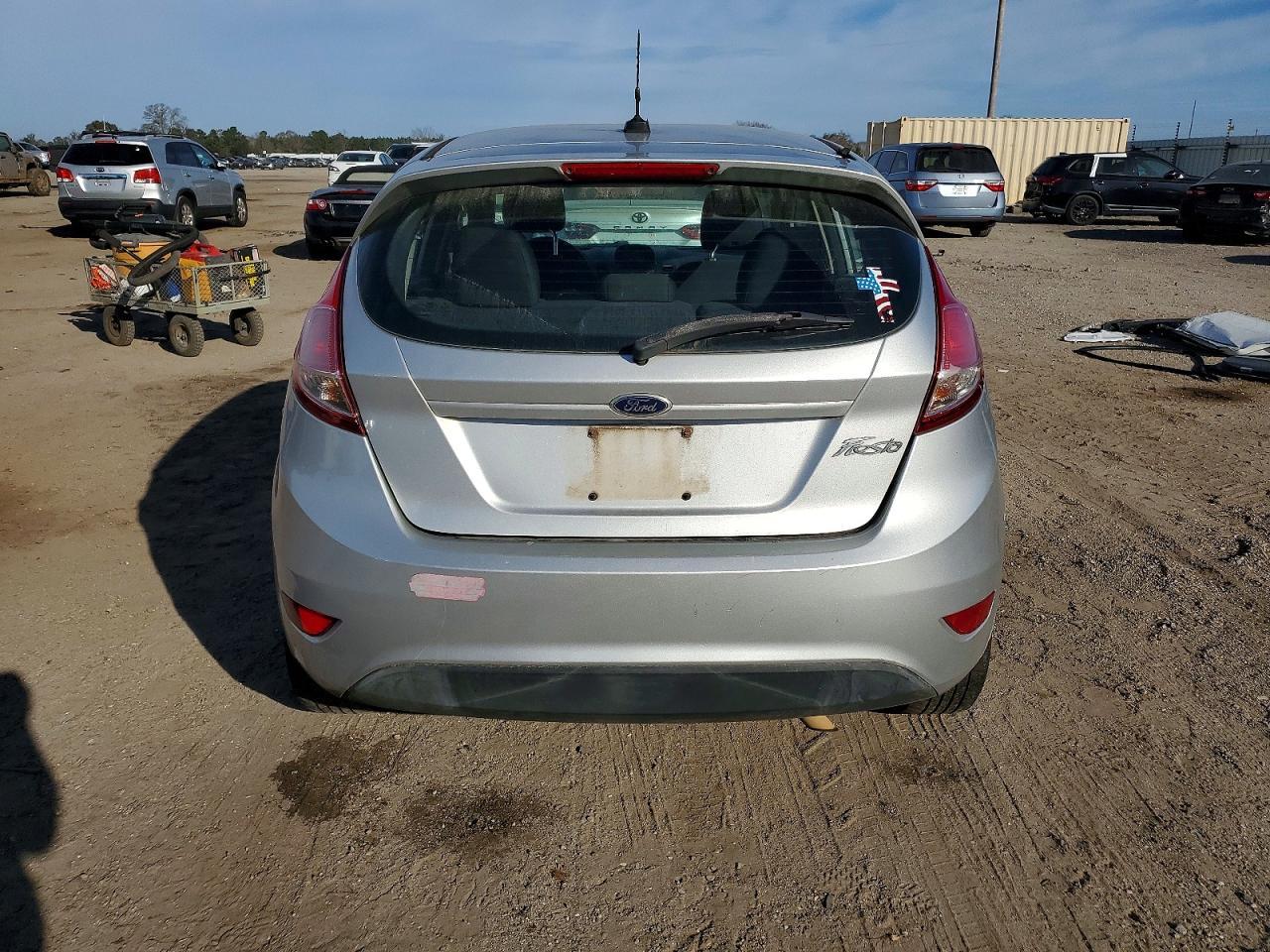 2016 FORD Fiesta