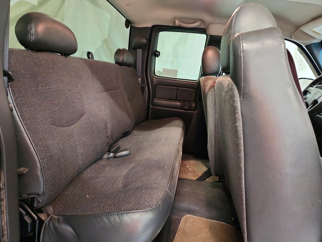 2004 CHEVROLET Silverado