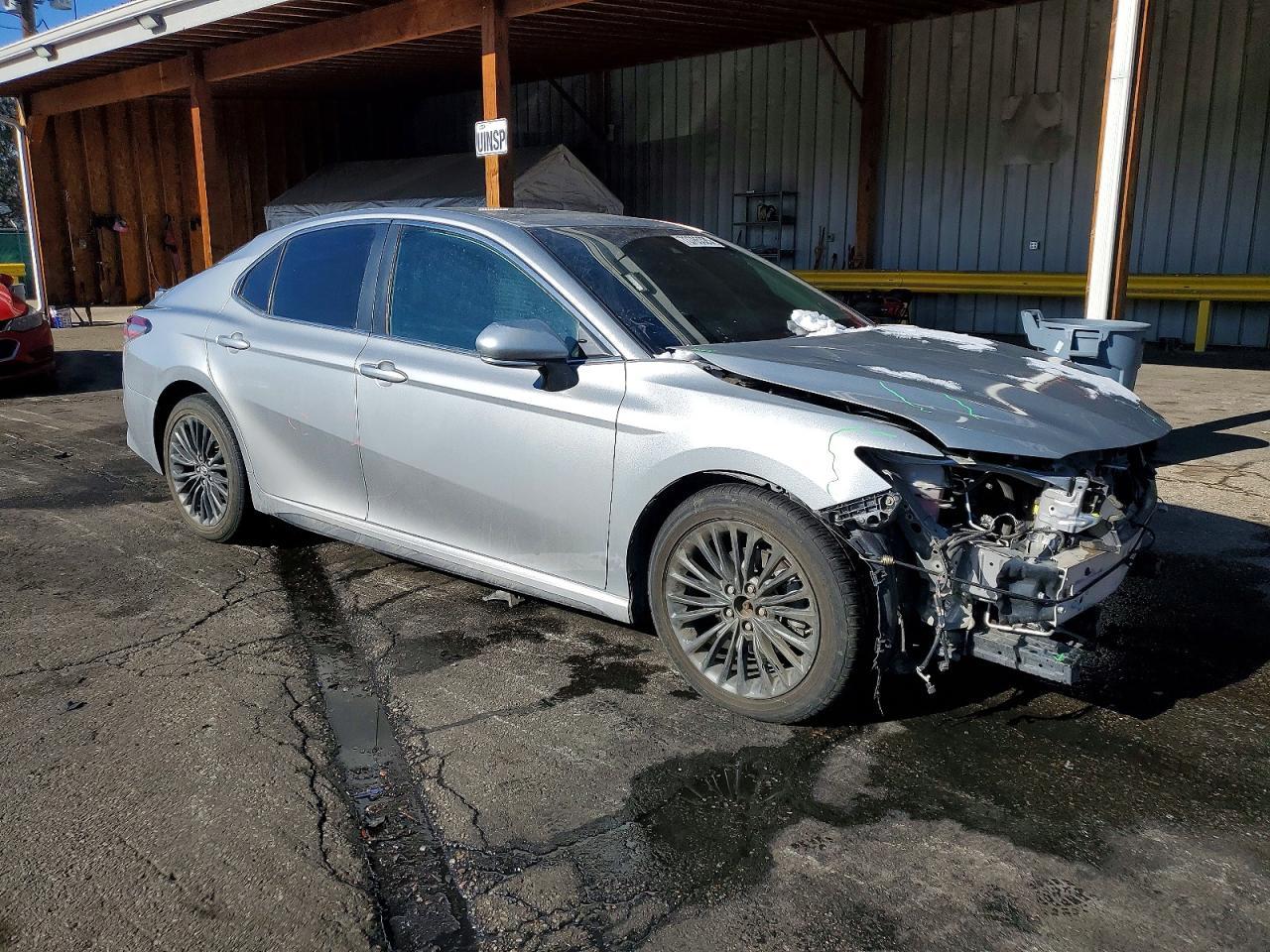 2019 TOYOTA CAMRY