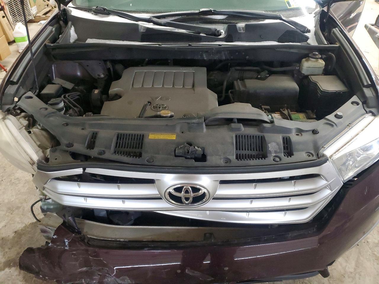2012 TOYOTA HIGHLANDER