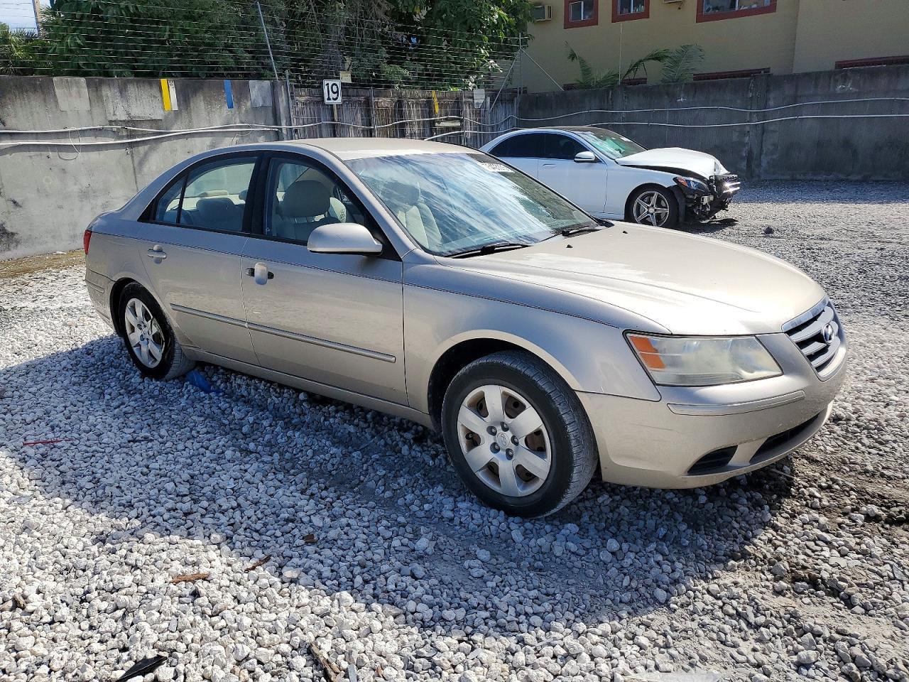 2009 HYUNDAI SONATA