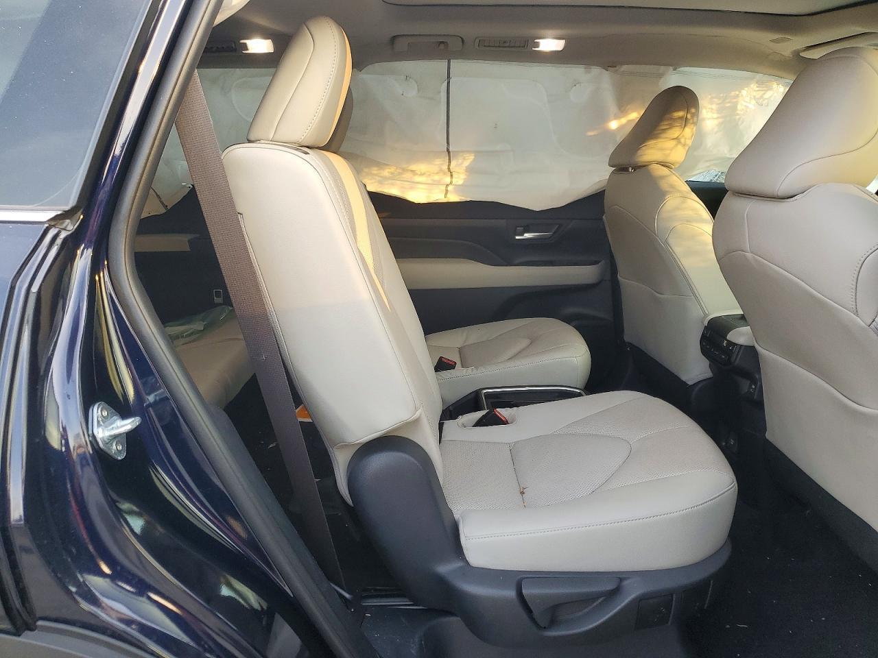 2024 TOYOTA HIGHLANDER