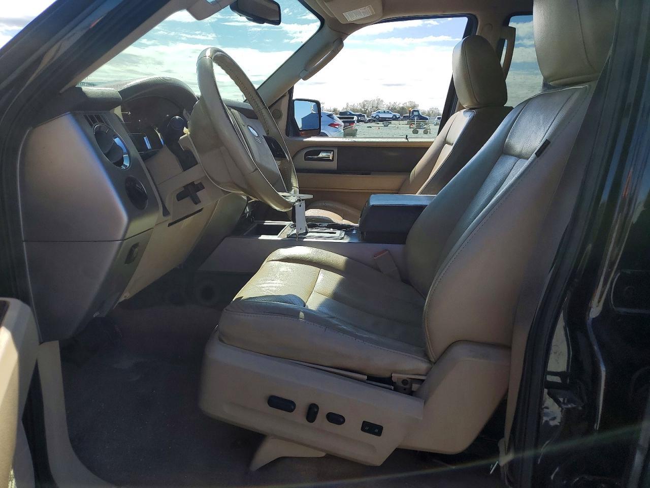 2013 FORD Expedition