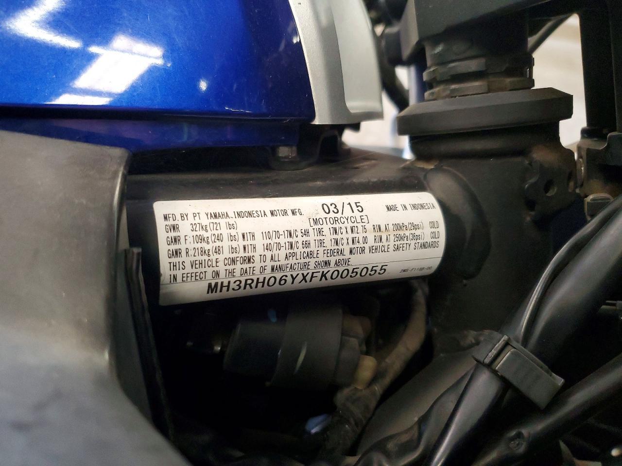 2015 YAMAHA YZFR3