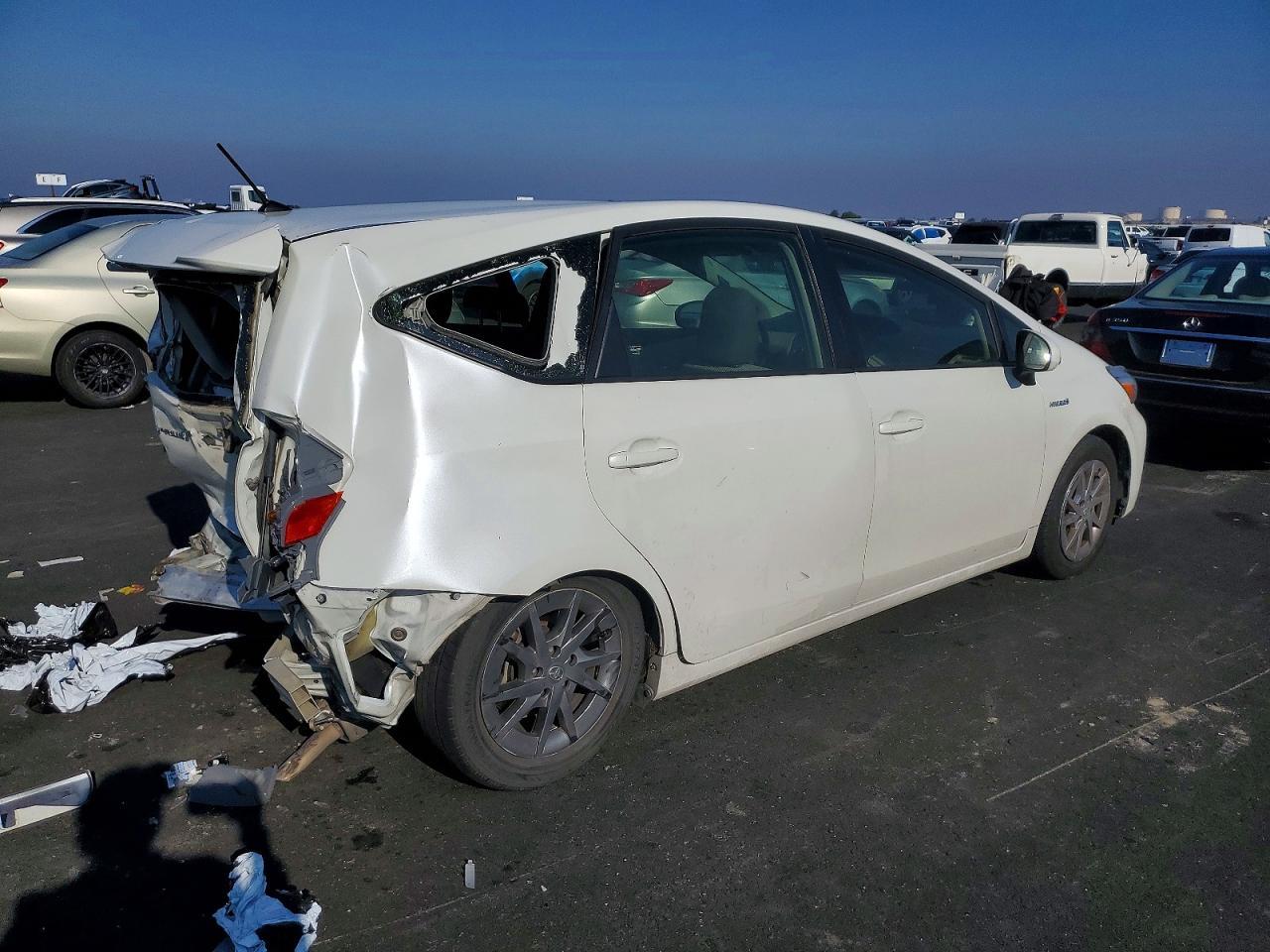 2017 TOYOTA PRIUS V