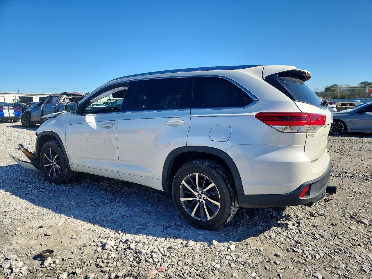 2018 TOYOTA HIGHLANDER