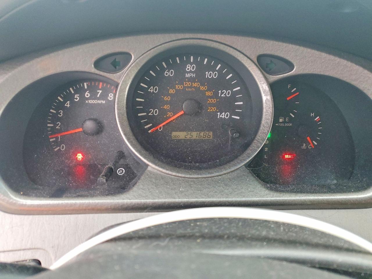 2003 TOYOTA HIGHLANDER