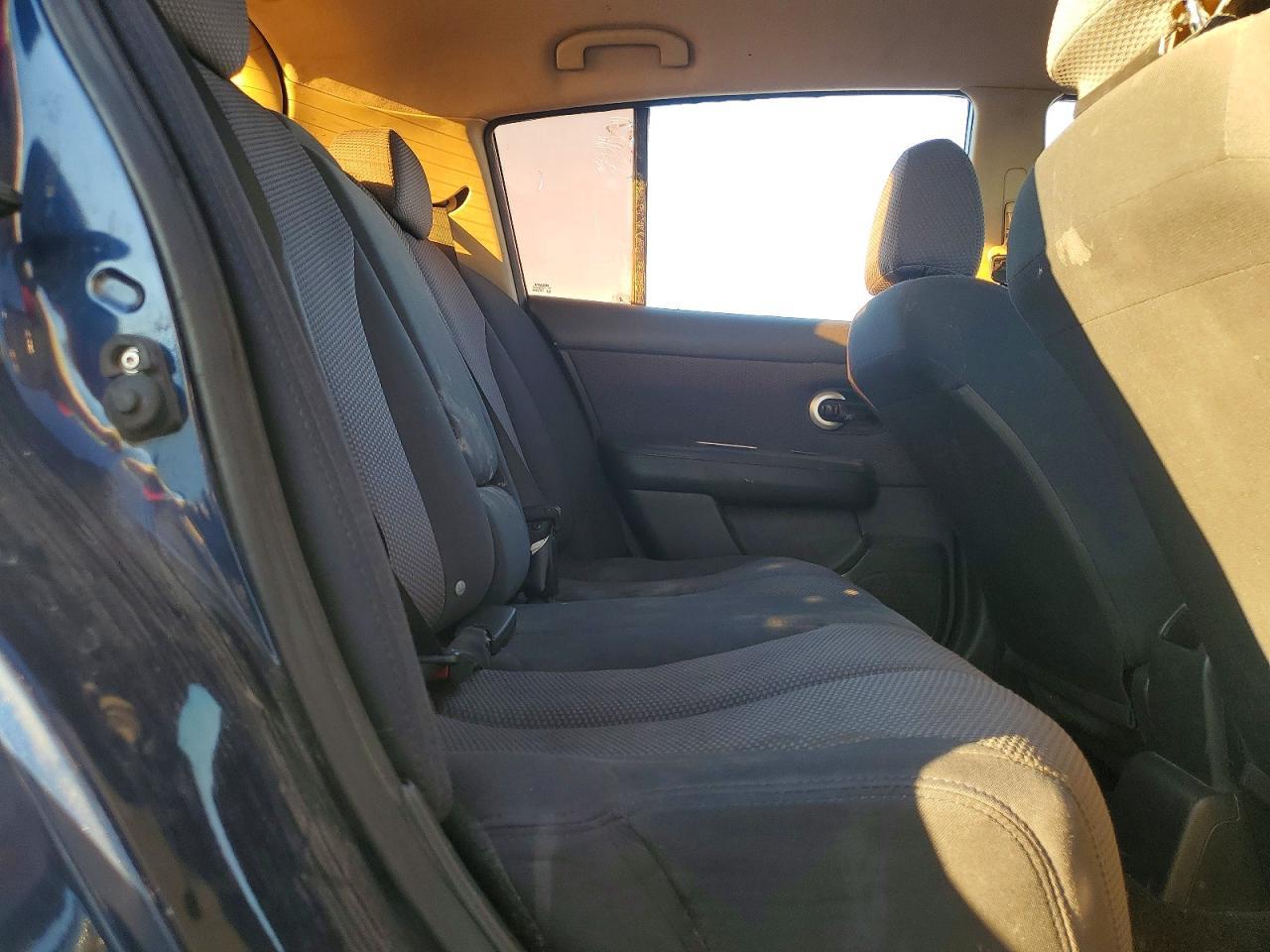 2009 NISSAN VERSA