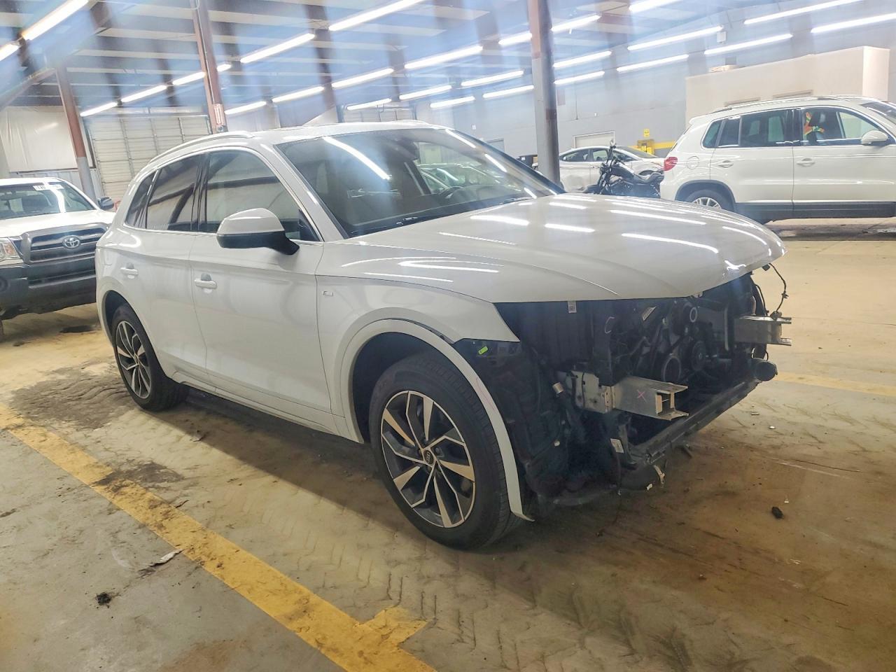 2024 AUDI Q5