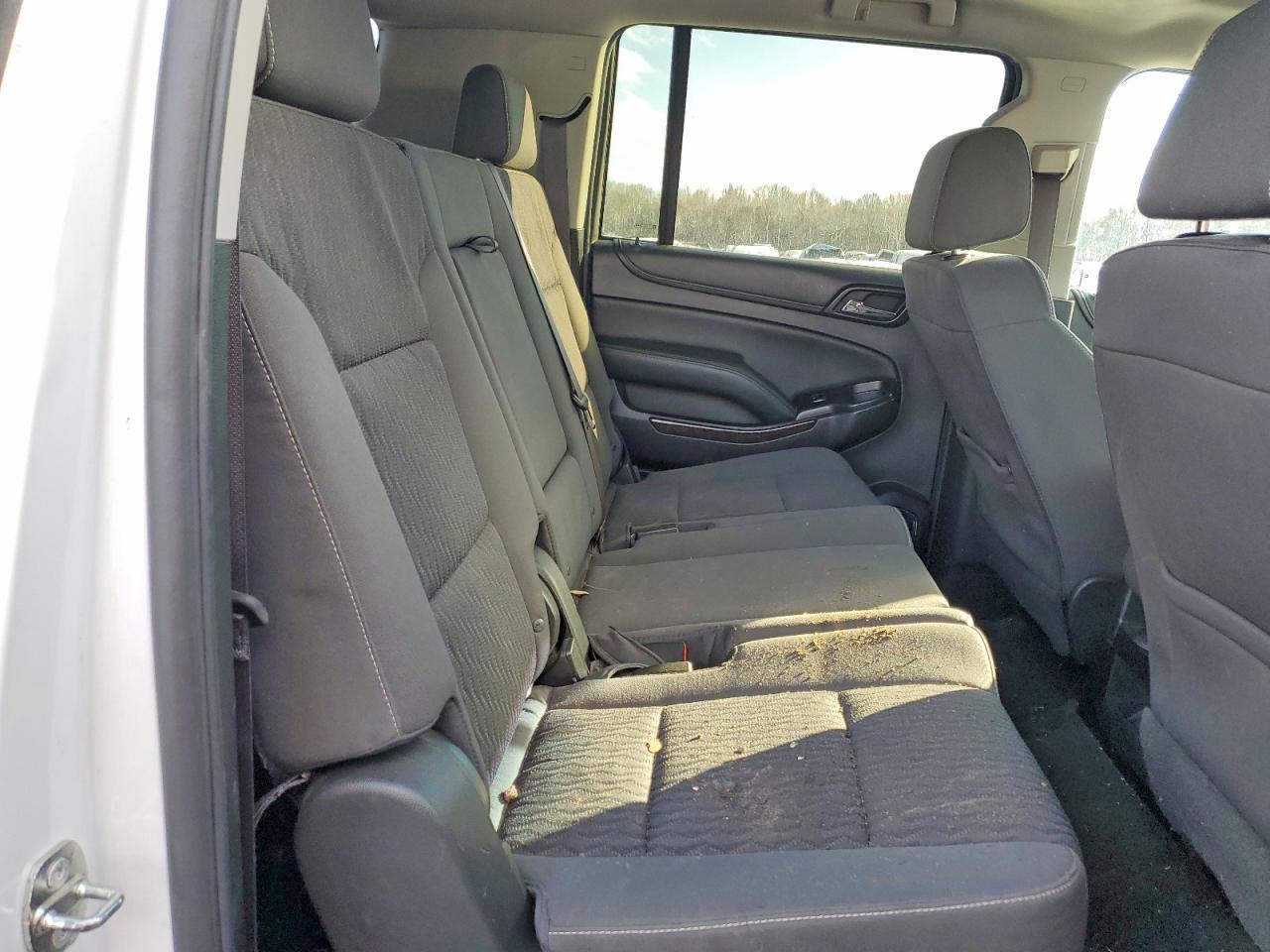 2016 CHEVROLET Suburban