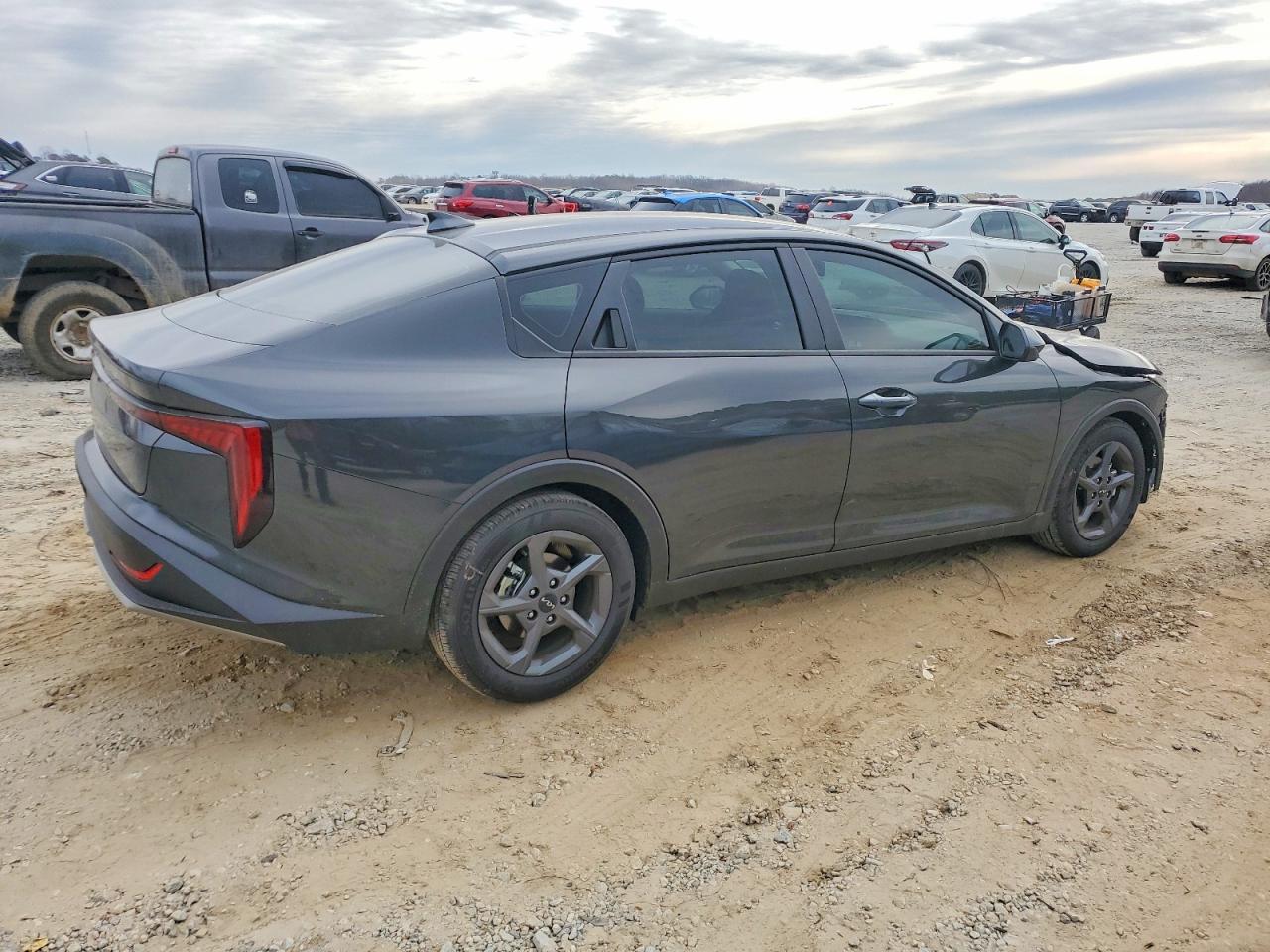 2025 KIA K4