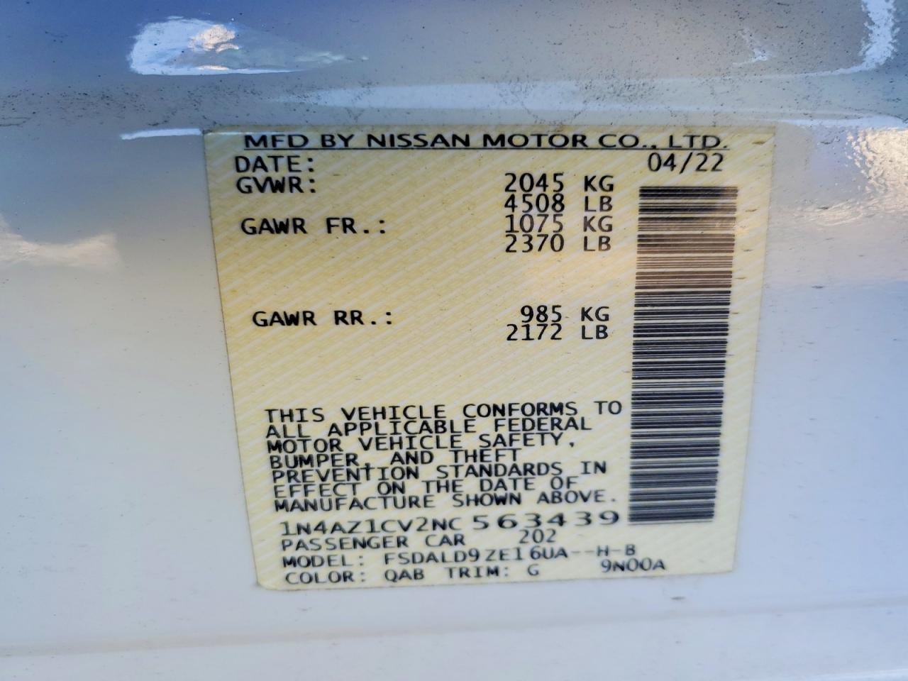 2022 NISSAN LEAF