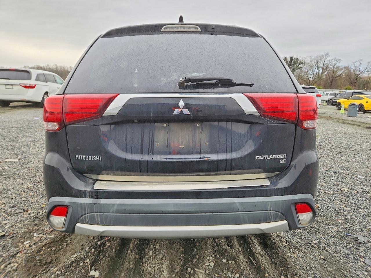 2017 MITSUBISHI outlander