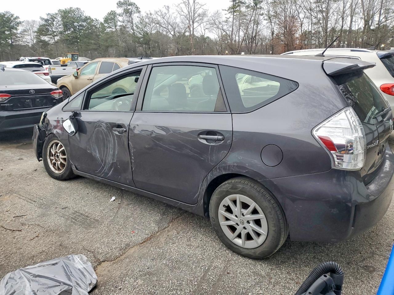 2014 TOYOTA PRIUS V