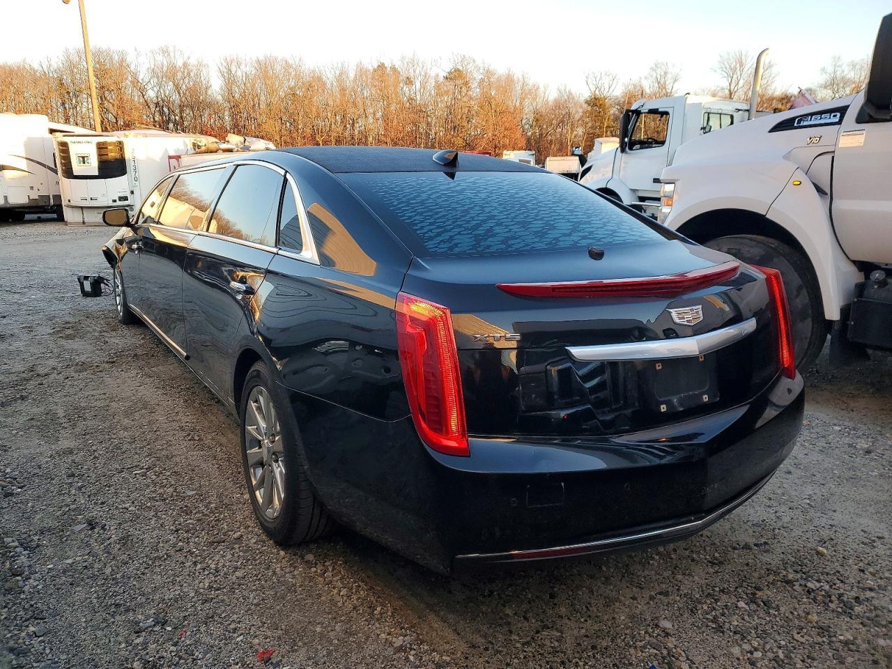 2016 CADILLAC XTS