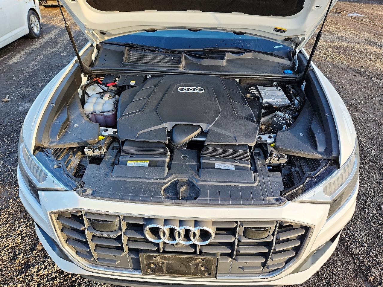 2023 AUDI Q8